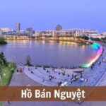 Hồ Bán Nguyệt - Cầu Ánh Sao giữa lòng Sài Gòn tuyệt đẹp