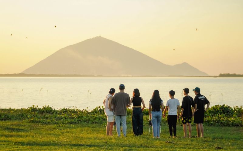 "Check-in" và chụp ảnh với thiên nhiên tại Hồ Dầu Tiếng