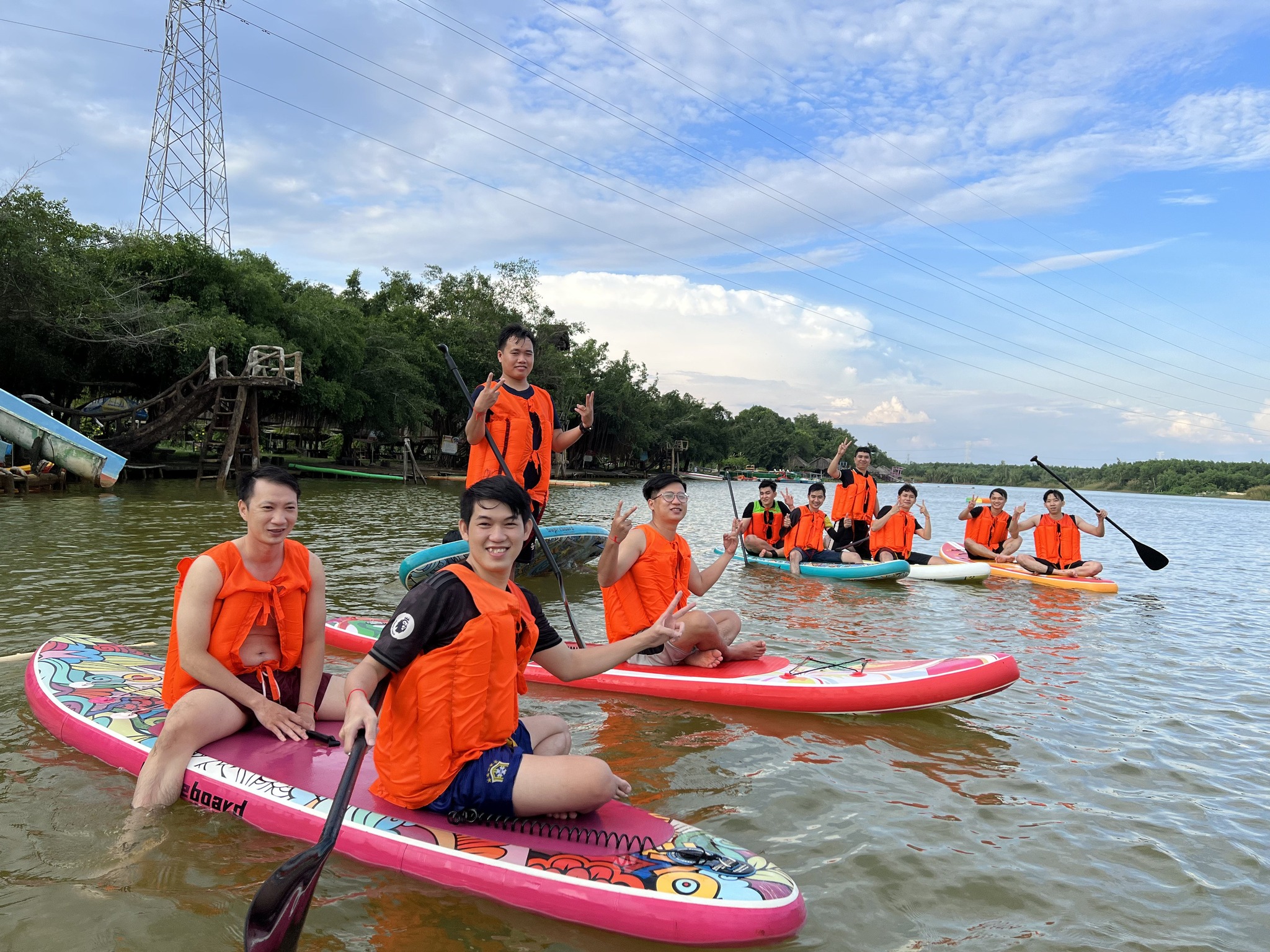 KDL Bo Cap Vang don tet 14