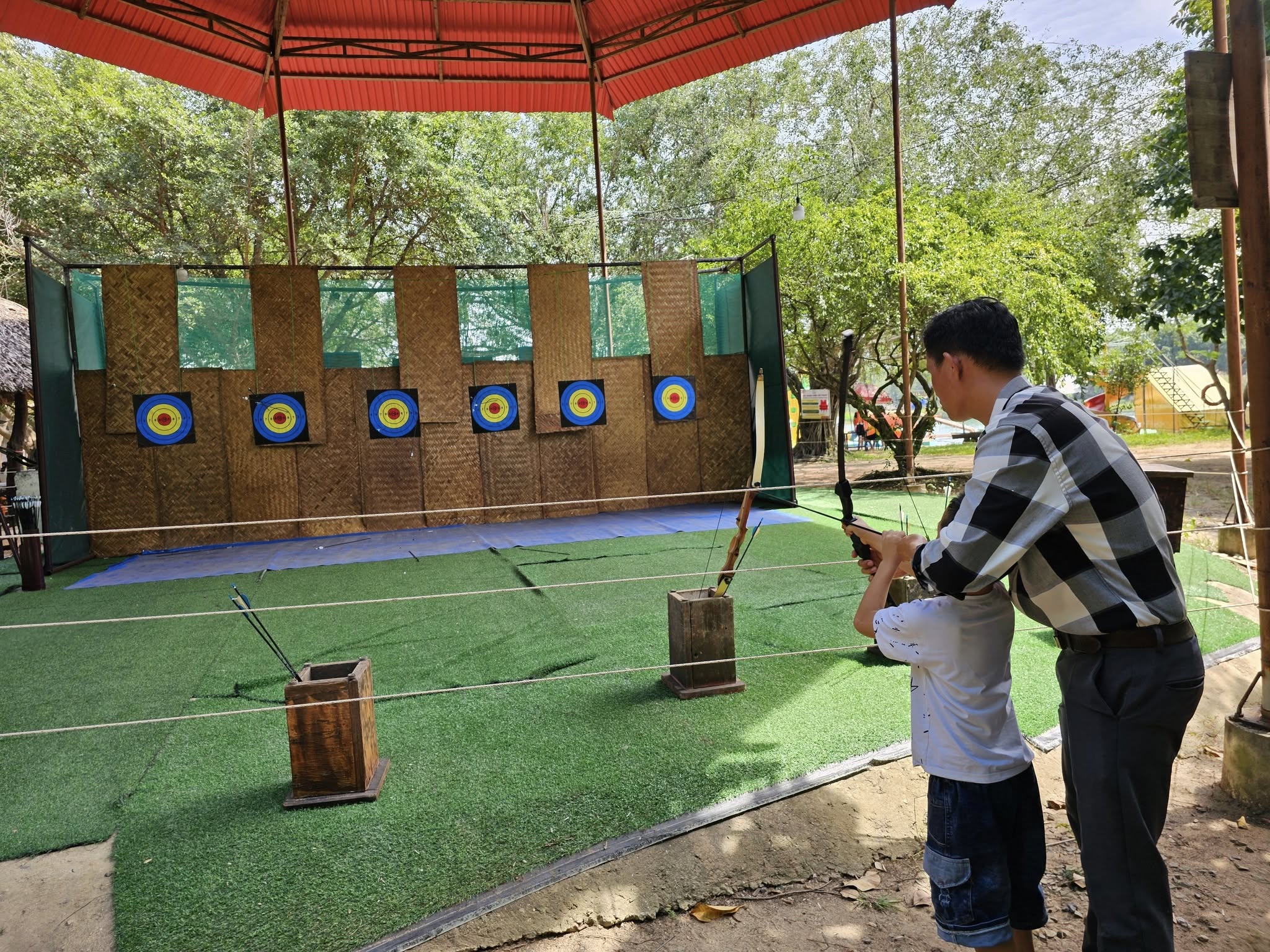 Tham gia các trò chơi trên cạn