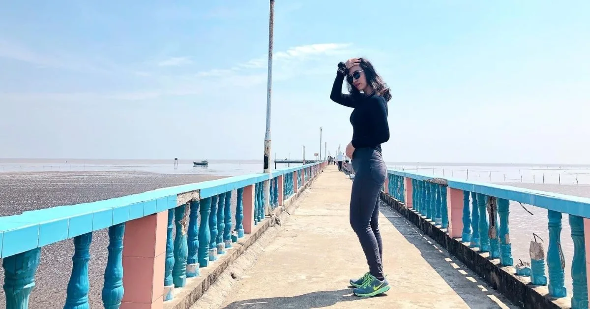 Check-in sống ảo tại cầu vươn ra biển