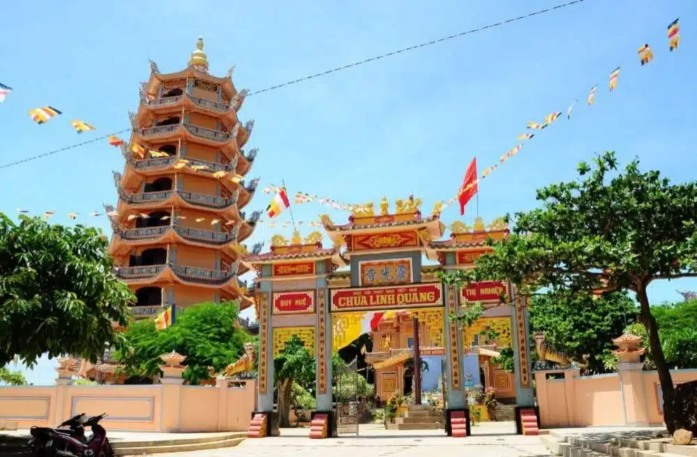 chua o sai gon chua linh quang 1 jpg