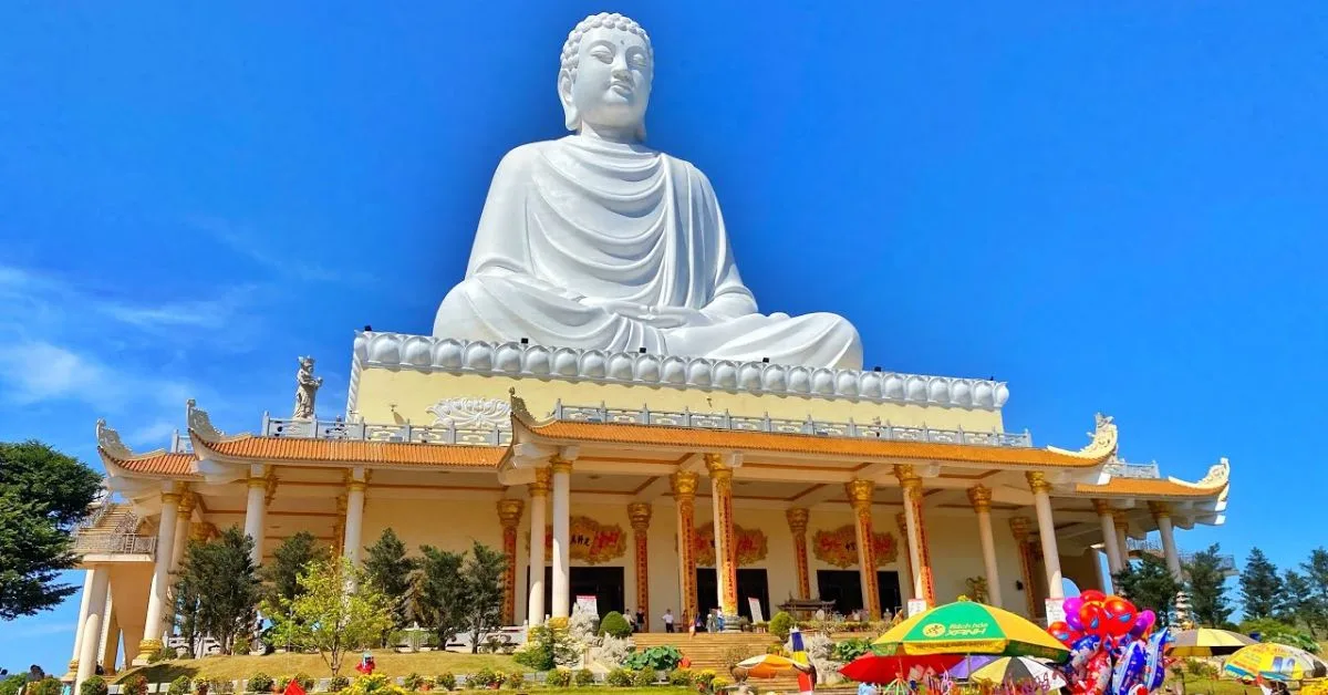 Chiêm ngưỡng bức tượng Phật 73m 