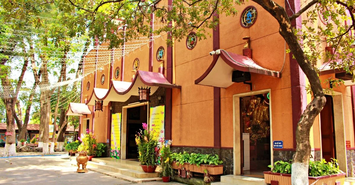 Chiêm ngưỡng kiến trúc của chùa Tây Tạng