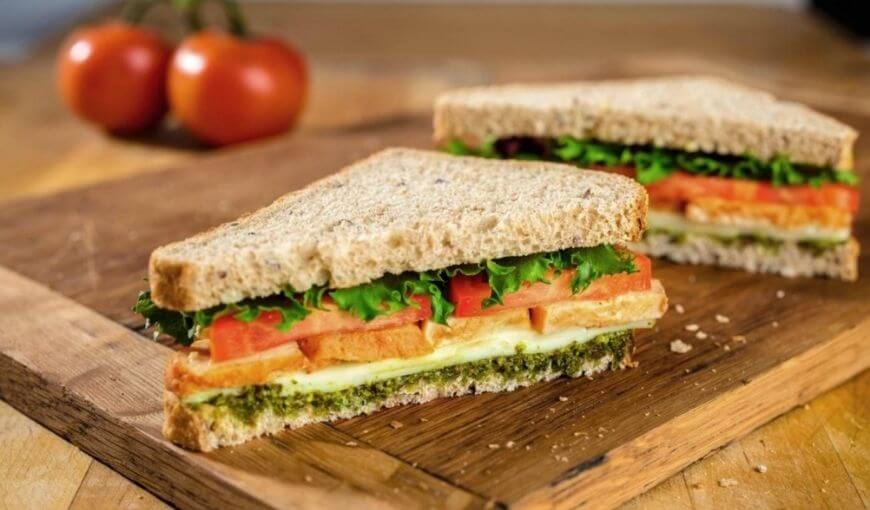 Sandwich goi-y-cac-mon-an-di-cam-trai-de-lam-ngon-tien-loi6