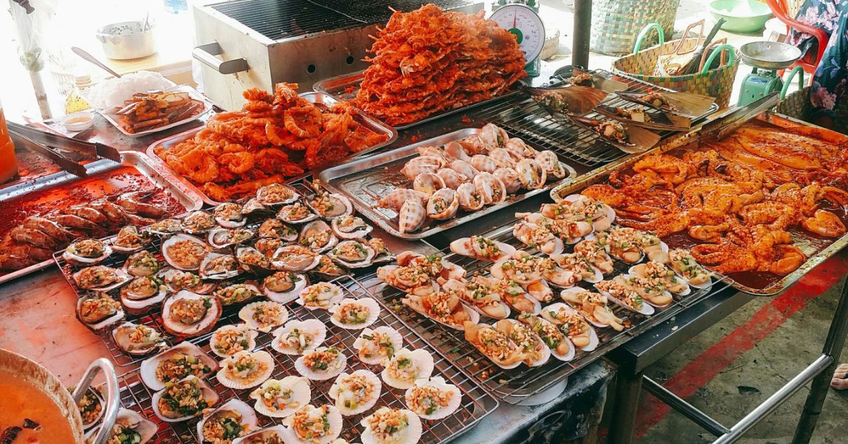TOP 9 địa điểm cắm trại Cần Giờ đẹp và chill dành cho bạn 11 Thưởng thức ẩm thực tại đây