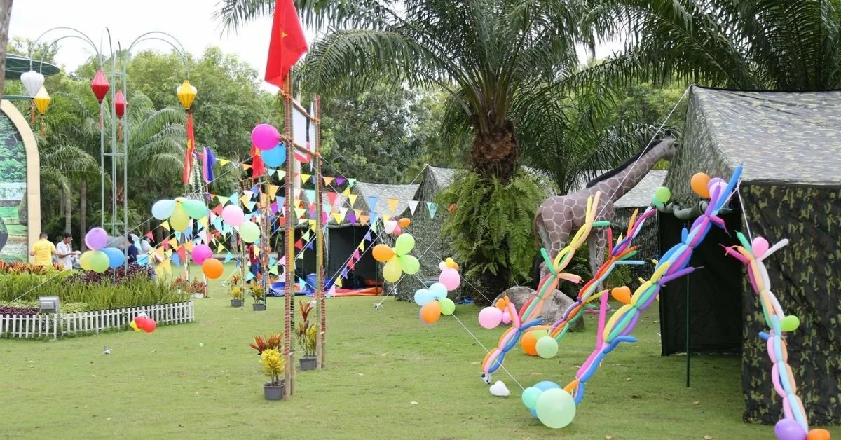 Cắm trại giữa thiên nhiên
