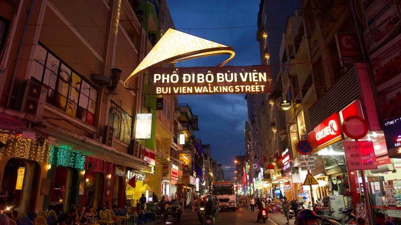 Phố đi bộ Bùi Viện: Địa chỉ và các hoạt động nổi bật về đêm 1 pho di bo bui vien