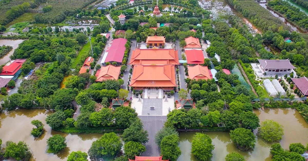 Chiêm ngưỡng thiền Viện Trúc Lâm Chánh Giác Tiền Giang
