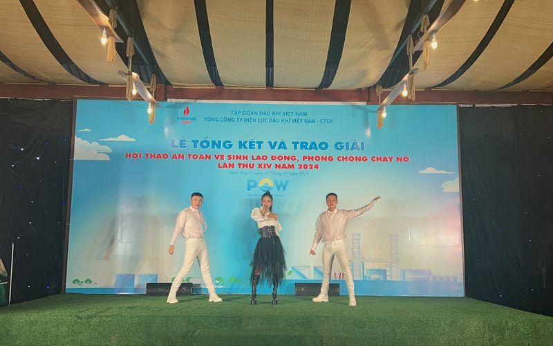 Tổ chức Year End Party Bò Cạp Vàng trọn gói ấn tượng 4 Chương trình văn nghệ và biểu diễn