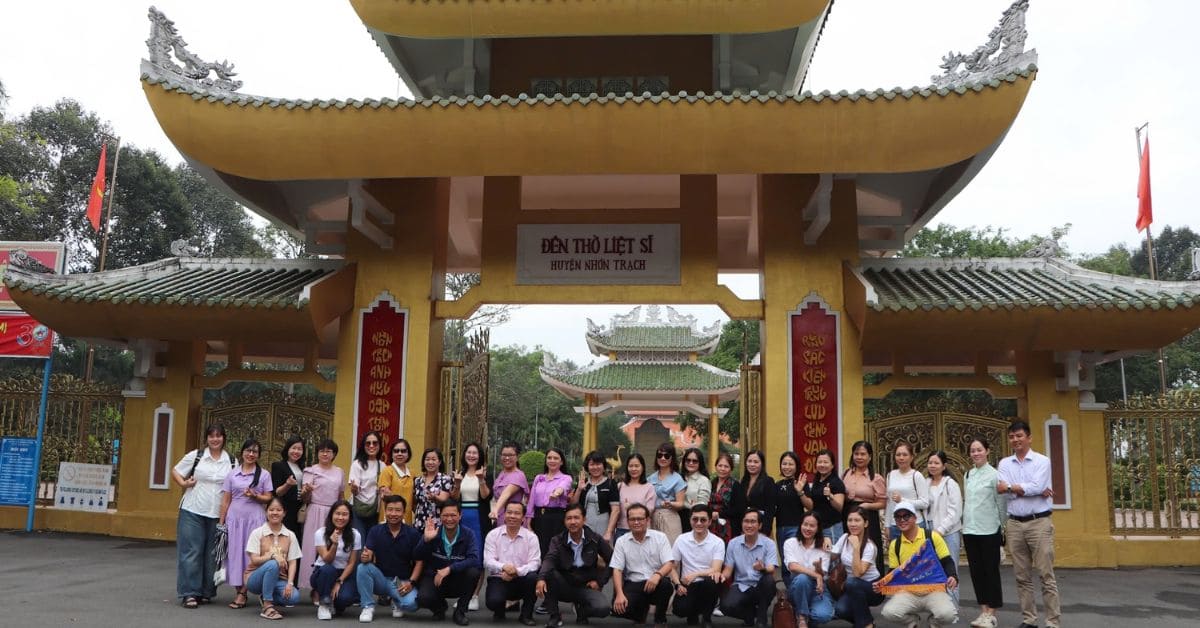 Tour FamTrip Về Nguồn Nhơn Trạch: Hành Trình Trở Về Lịch Sử Và Văn Hóa 2 Đền Thờ Liệt Sĩ Huyện Nhơn Trạch