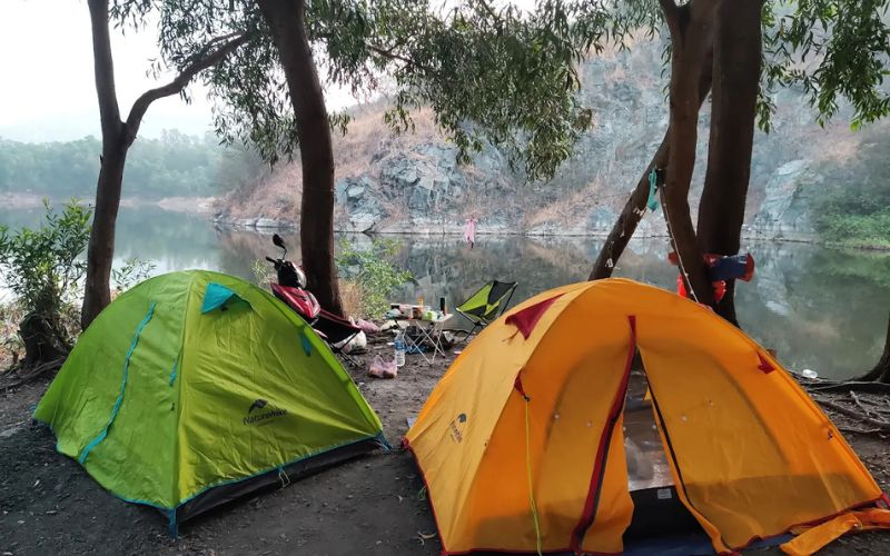 Bãi cắm trại khu vực Hồ Núi Đá