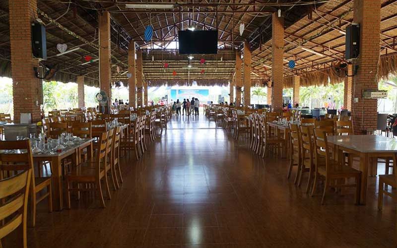 Nhà hàng trong khuôn viên the BCR quận 9