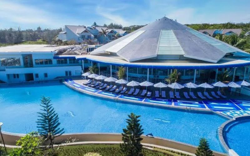 Carmelina Beach Resort