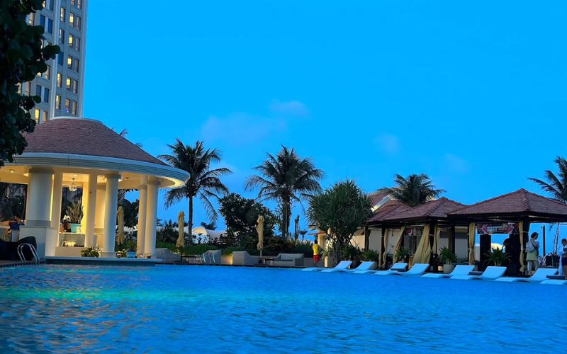 Holiday Inn Resort Hồ Tràm Beach