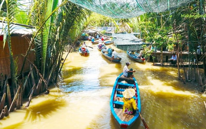 Dạo quanh có con kênh nhỏ ở Bến Tre