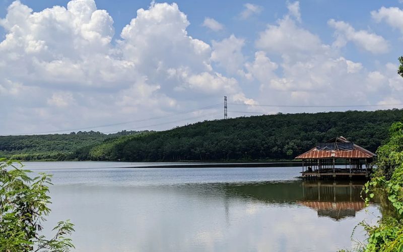 Hồ Suối Lam (Bình Phước)