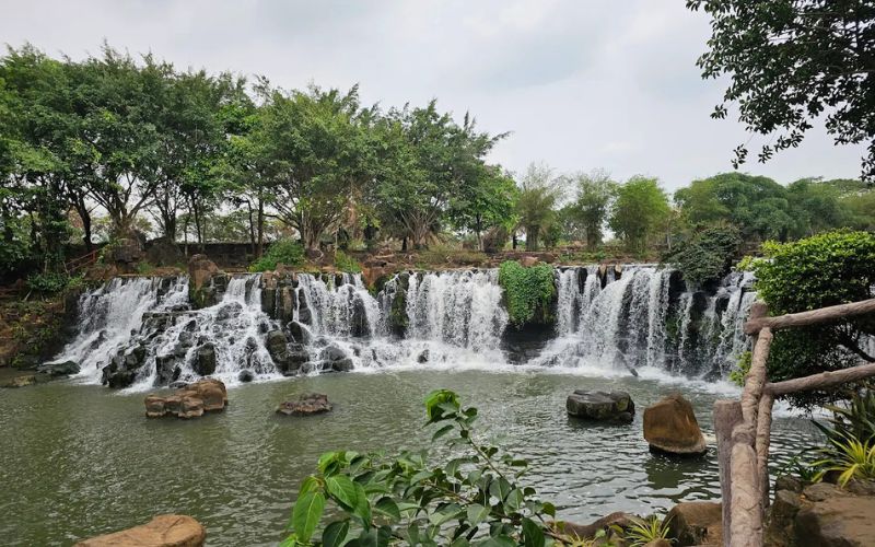 Thác Giang Điền (Đồng Nai)