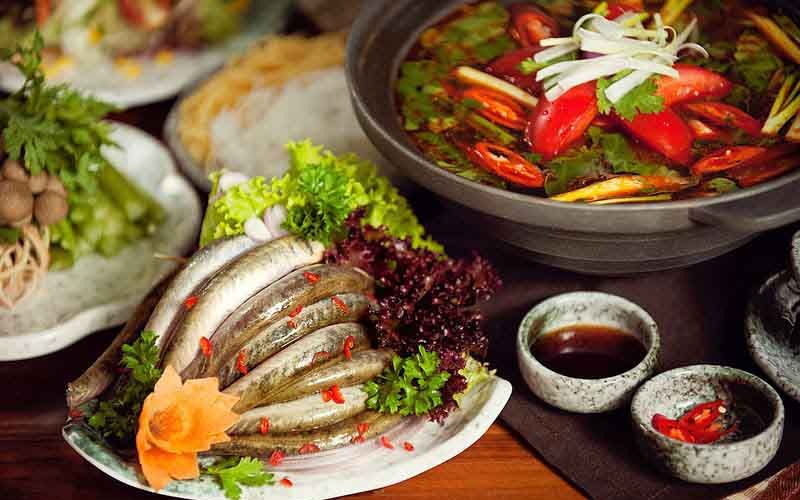 Lẩu cá kèo lá giang