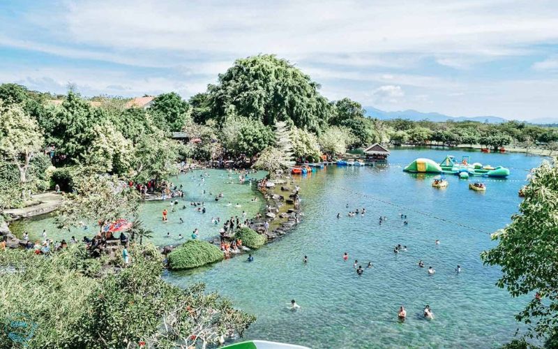 Ngăm mình trong làn nước mắt lạnh tại Khu du lịch Suối Mơ