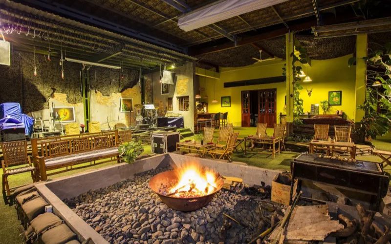 Top 8 địa điểm du lịch nghỉ dưỡng Đồng Nai yên bình, gần gũi thiên nhiên 4 Mọi người có thể ngồi quan bếp lửa nhỏ giúp các thành viên sát gần lại nhau hơn