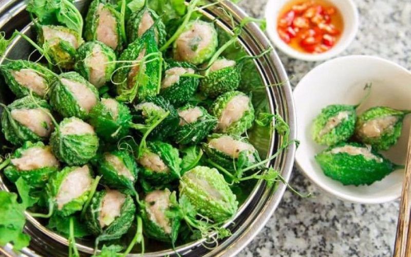 Đặc sản Biên Hòa với món Lẩu lá khổ qua rừng
